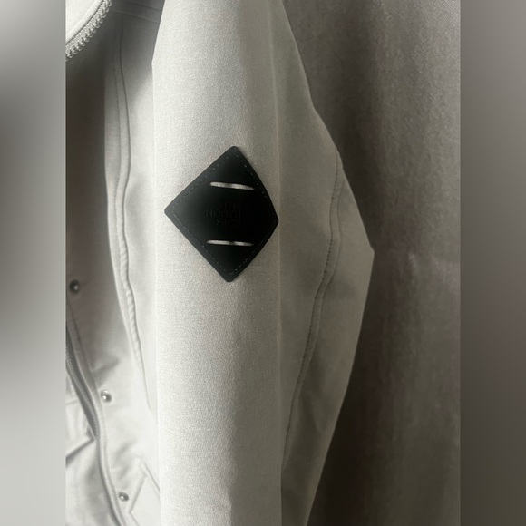 The North face womens windwall jacket size small - Picture 3 of 5